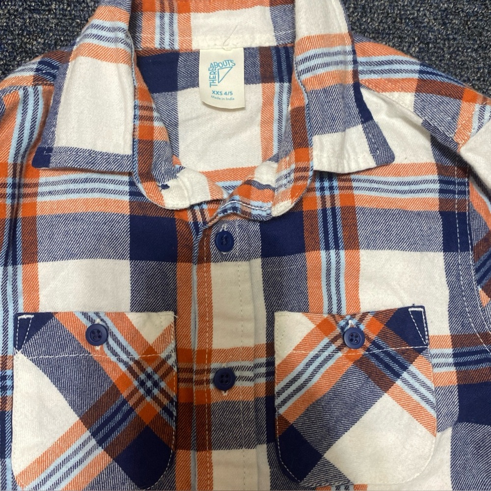 Boys flannel Plaid Button-Up Shirt. NWT SZ-XXS 4/5